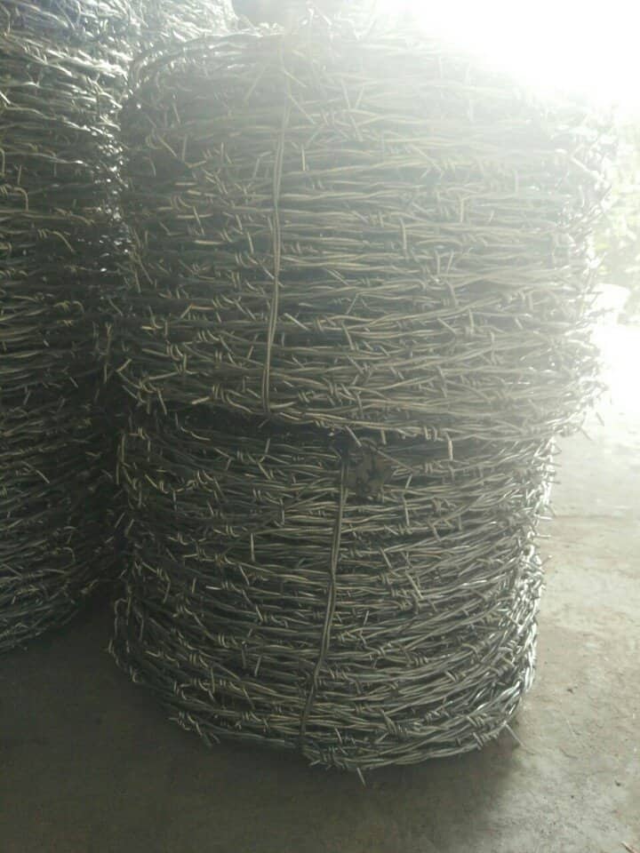 Xưởng đan kẽm gai hàng rào